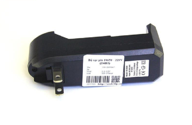 Chui cắm sạc 1 pin 18650, AA và AAA