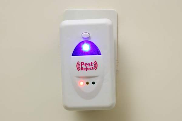 Máy đuổi côn trùng Pest Reject (loại tốt)
