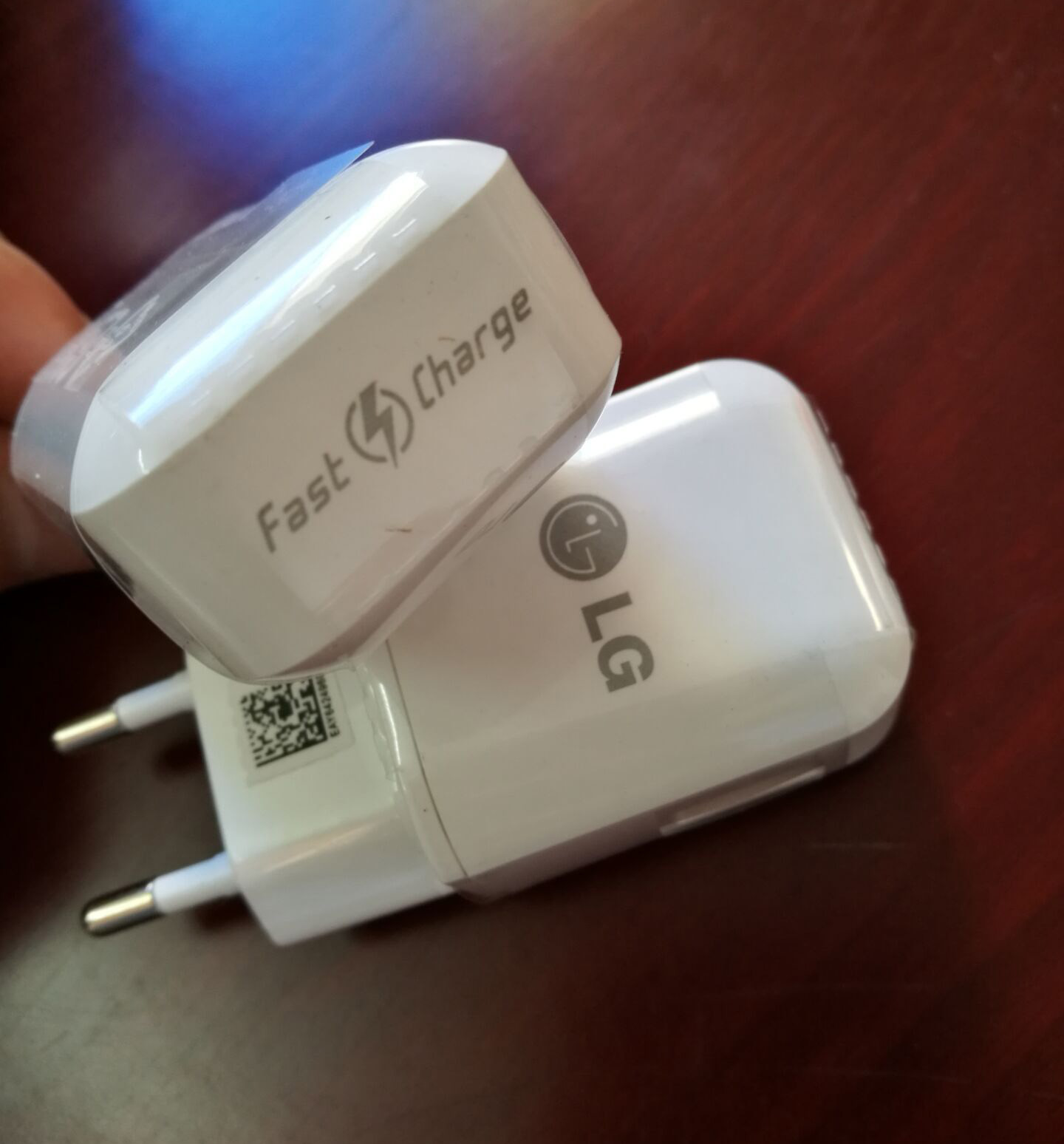 Cóc sạc điện thoại LG