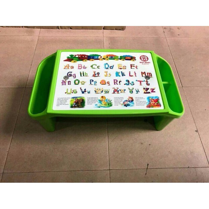 Bàn học việt Nhật
