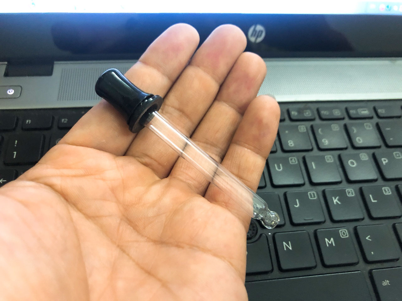 Dụng Cụ Cho Bé Uống Thuốc