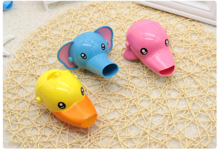 Phễu lấy nước hình thú