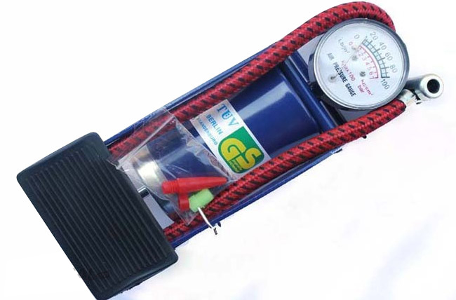 Bơm hơi đạp chân cho xe máy