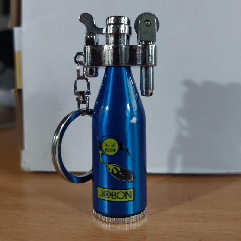 Bật lửa hình chai nước